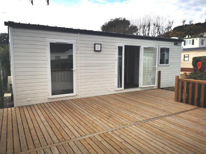 Mobil Home Neuf Camping L Ile Dor Plage St Raphael Avec Piscine Сен-Рафаэль Экстерьер фото